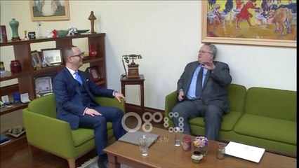 Ora News - Nisin negociatat, Bushati-Kotzias çelin bisedimet teknike