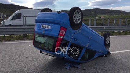 Скачать видео: Ora News - Aksident në autostradën Levan-Vlorë, 3 të plagosur