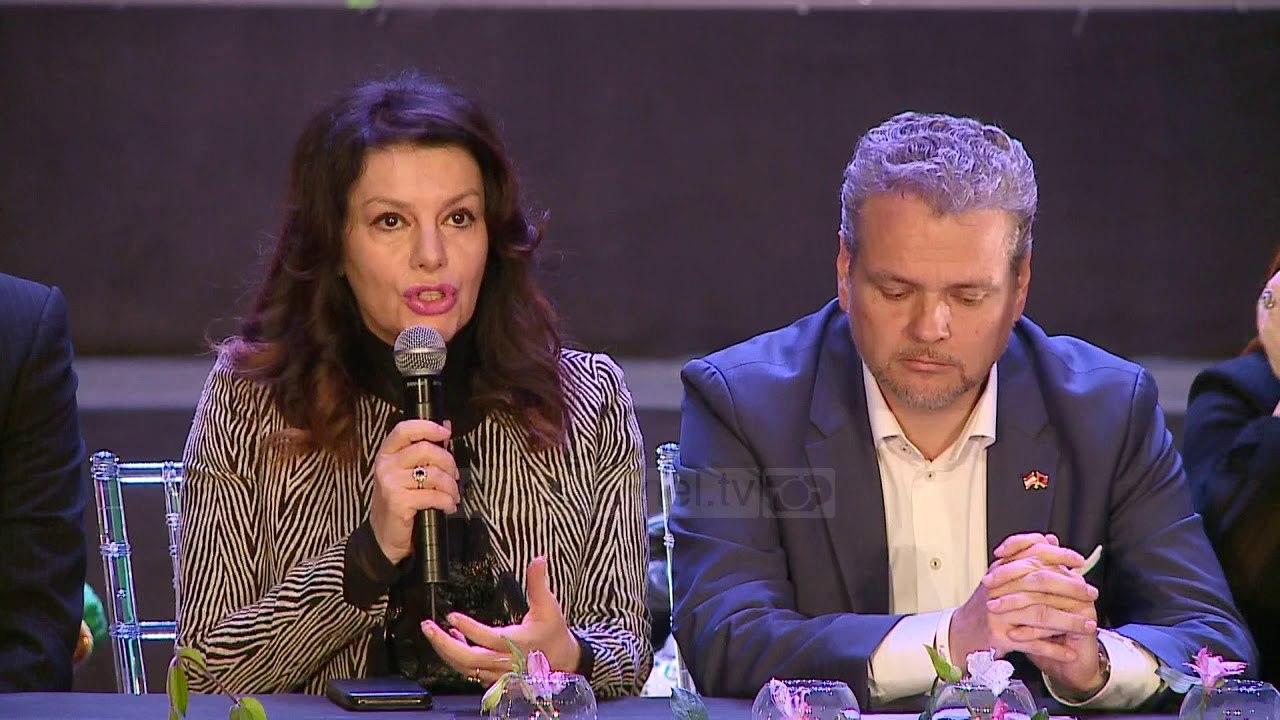 TKOB po përgatit operetën “Lakuriqi i natës” - Top Channel Albania - News - Lajme
