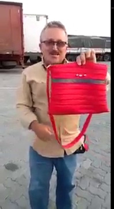 You never seen a Bag Like  this type before in your Life...!!!Really amazing  bag...!!!!