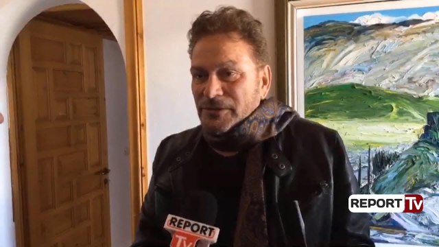 Report TV - Gjirokastër, Timo Flloko në shtëpinë e Kadaresë: Teatrit t’i ruhet vlerat kulturore