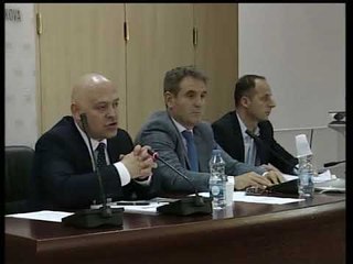 Ardian Gjini i përgjigjet Drita Buzës