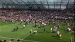 Le FCG remonte en Top 14 : les supporters envahissent la pelouse du Stade des Alpes pour fêter ça !