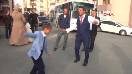 Zonguldak Kaçarak Evlenen 2 Çocuk Sahibi Çift 13 Yıl Sonra Düğün Yaptı