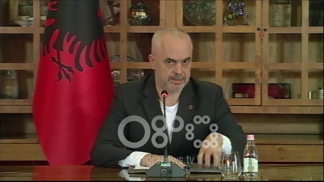 Ora News - Rama: Shqiptarët do të paguajnë me lekë për kalimin në Rrugën e Kombit