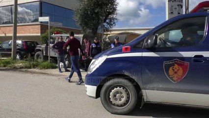 Granata alarmon Vlorën, u gjet pranë një banese - Top Channel Albania - News - Lajme