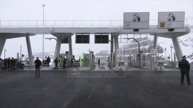 Historiku i taksës së Kombit - Top Channel Albania - News - Lajme