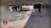 Stop -  Policia gjuan me gurë në protestën e Kalimashit . 3 prill 2018