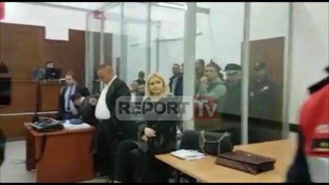 Seanca për 23 të arrestuarit për “Rrugën e Kombit”, pamjet brënda sallës së gjyqit