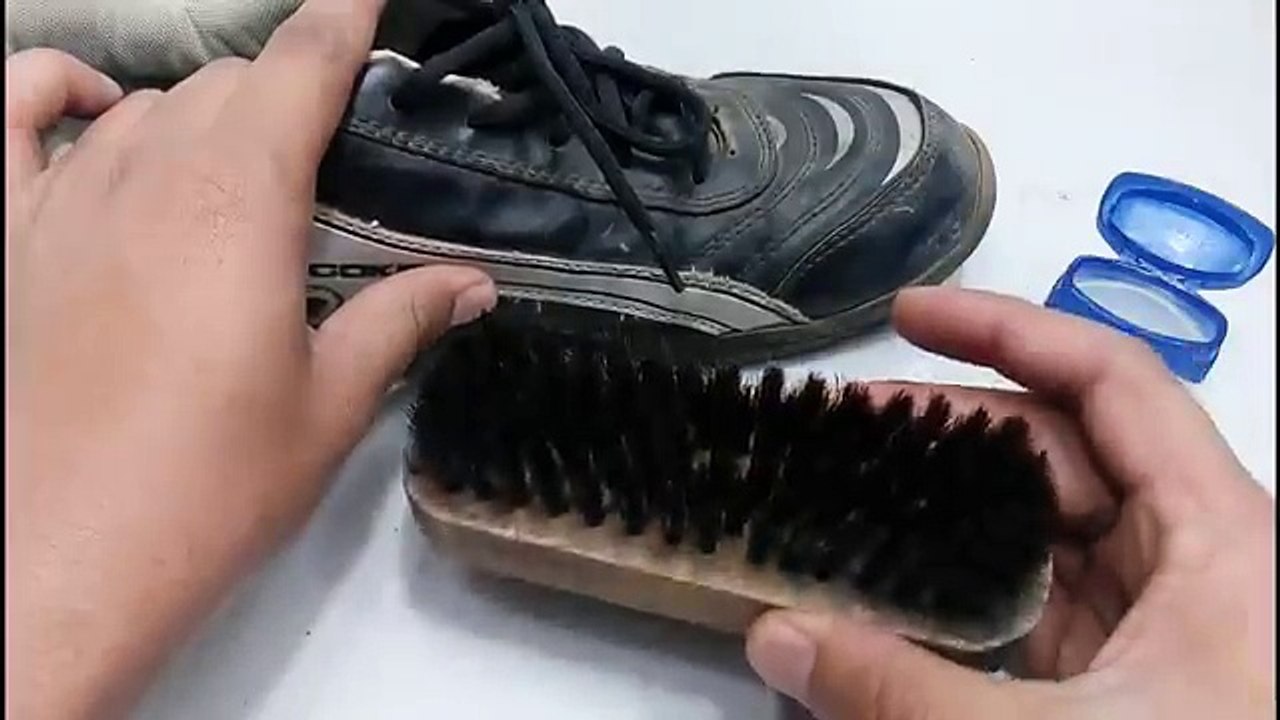 5 Amazing Vaseline Life Hacks You Should Know