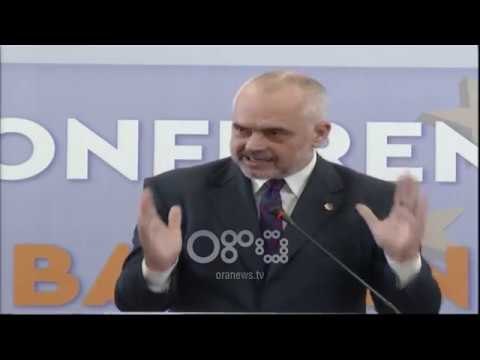 Ora News - E pyesin për gjyqin e protestuesve dhe opozitën, Rama nuk përgjigjet: Po flas anglisht