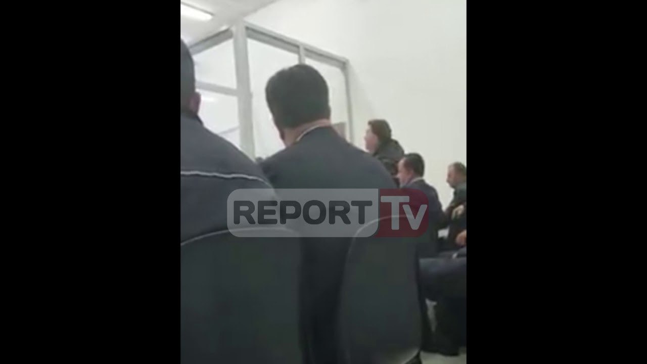 Report TV - Dëshmia e 60-vjeçarit në gjyq: Na thyen dyert natën, akuzat sepse jemi kuksianë!