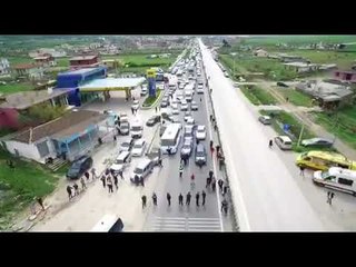 Ora News - Mosbindja civile e opozitës, pamjet me dron nga Çerma e Lushnjes