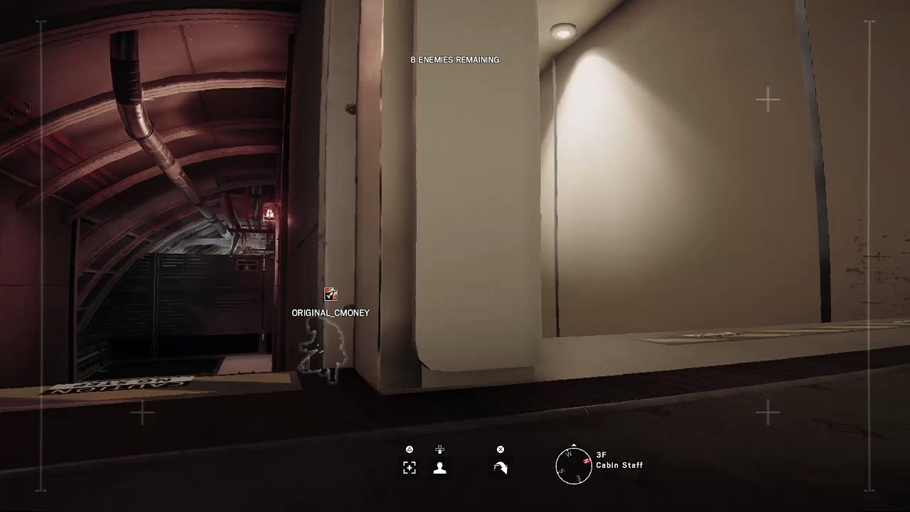 Tom Clancy's Rainbow Six® Siege: Couch is eatin...