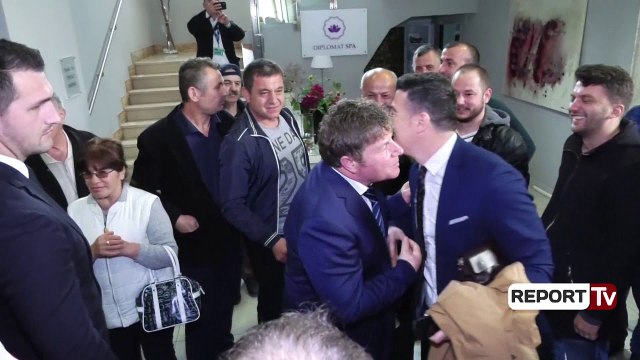 Report TV - Theodhor Masllavica , Presidenti i ri i Federatës Shqiptare të Peshëngritjes V -