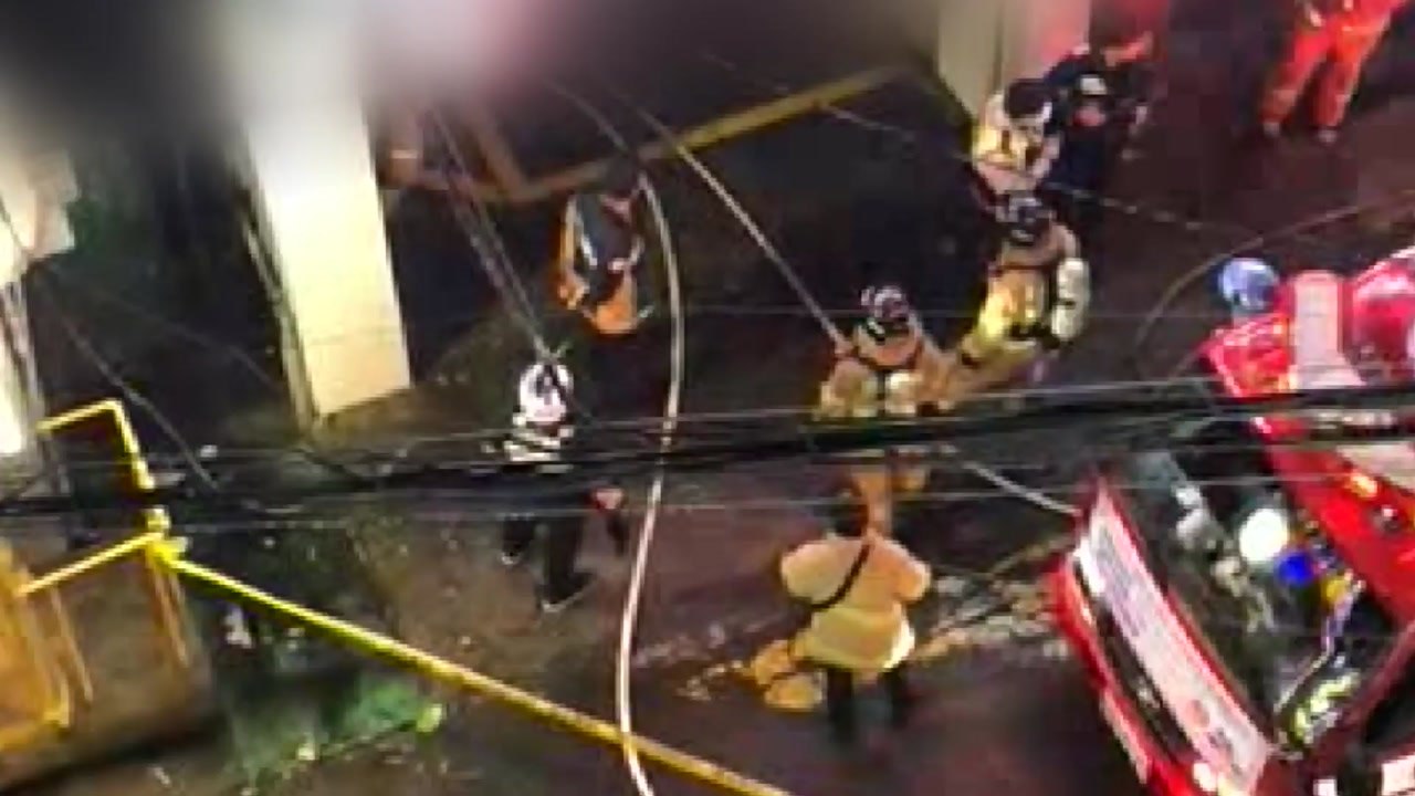 인천 상가 주차장에 불...80여 명 대피 / YTN