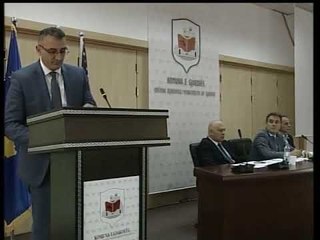 Bekim Jupa flet për shpenzimet e qeverisjes Kusari - Lila