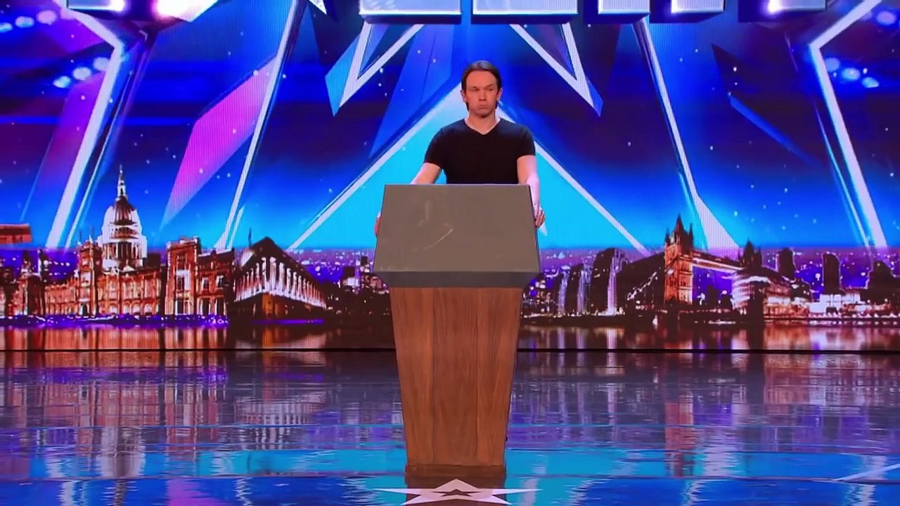 مشارك يقلد دونالد ترامب في برنامج المواهب البريطاني بشكل خرافي