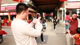 《外国人在中国》 我的女婿四百斤 预告片 | CCTV-4