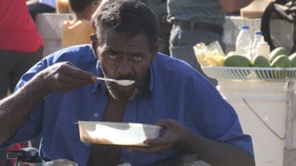 Regalar sopas, la estrategia de Bertucci para ganar las presidenciales de Venezuela