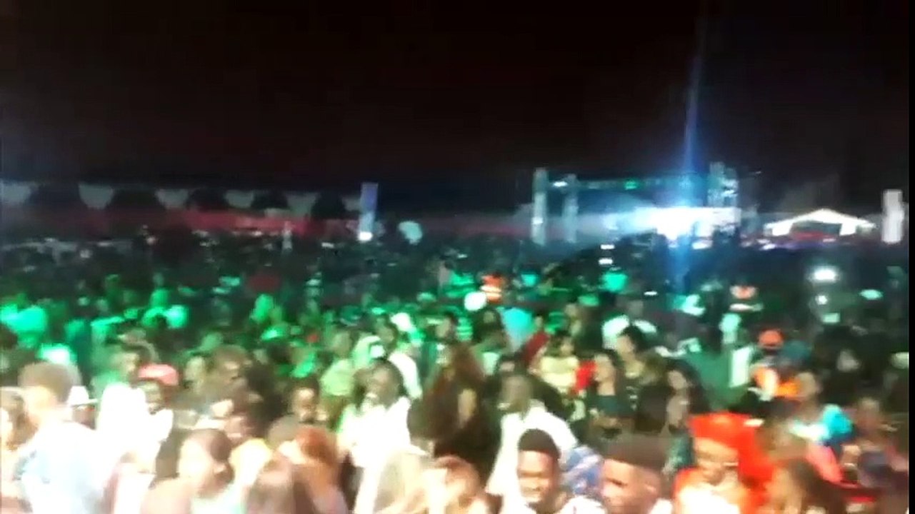 Concert Pape Diouf le enjoy de Bebe Bass