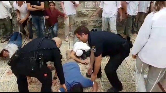 Jews removed from Temple Mount