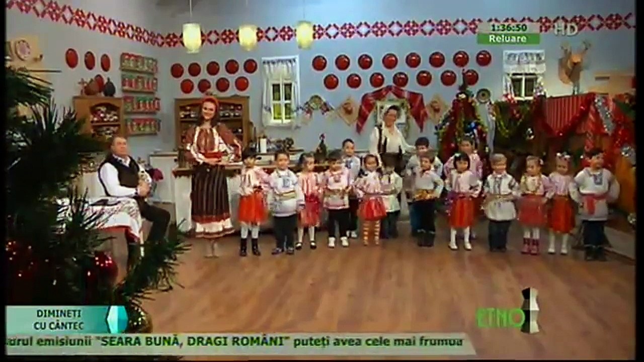 Camelia Stanciu Florescu si Grupul Izvorasul - Trandafir de la Moldova (Dimineti cu cantec - ETNO TV - 08.12.2014)