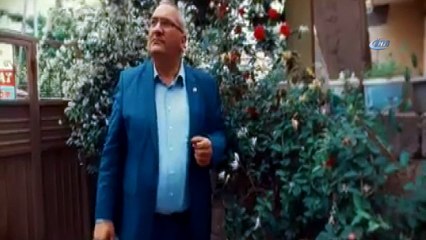 AK Partili vekilden annesine şarkı