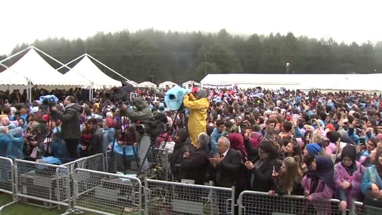 Başbakan Yıldırım: "Gücümü Gençlerden Alıyorum"