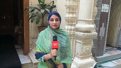 Meet Manmeet Kaur – Pakistan’s first Sikh female news reporter