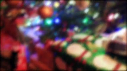 Watch This Hilarious Compilation Of 10 Cats Who Love Christmas More Than You