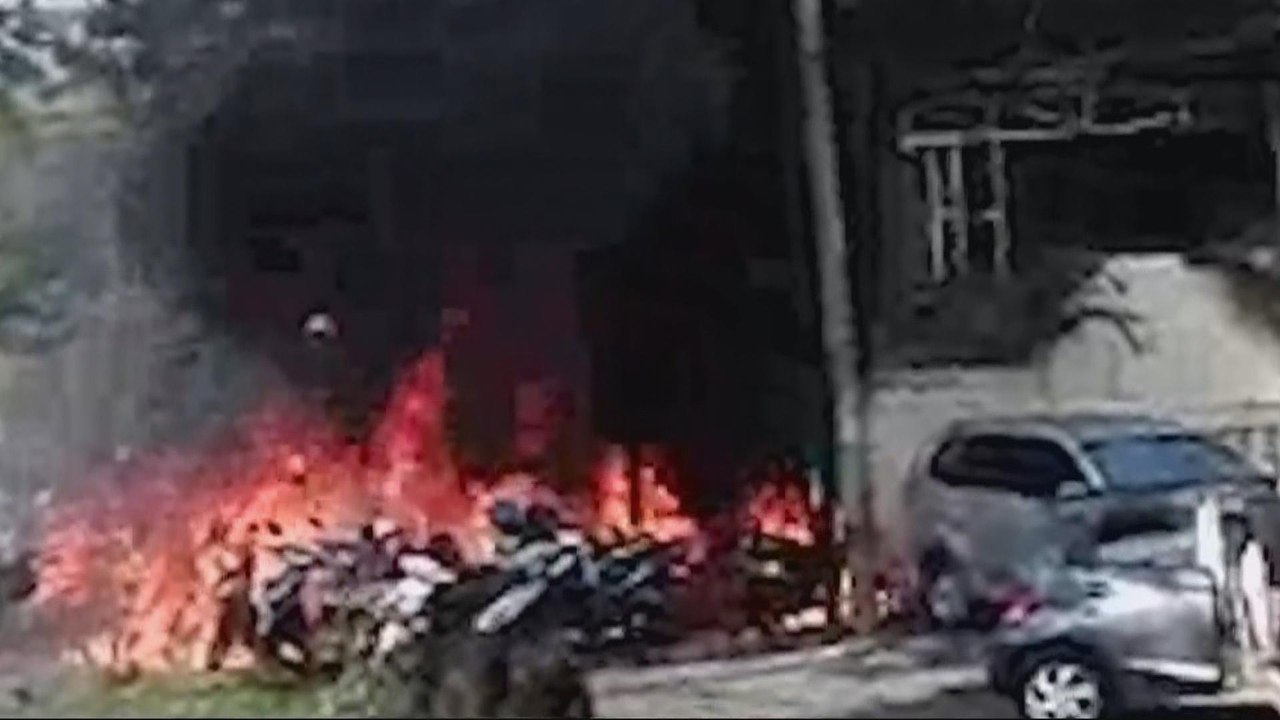 Bomb attacks hit three churches in Surabaya
