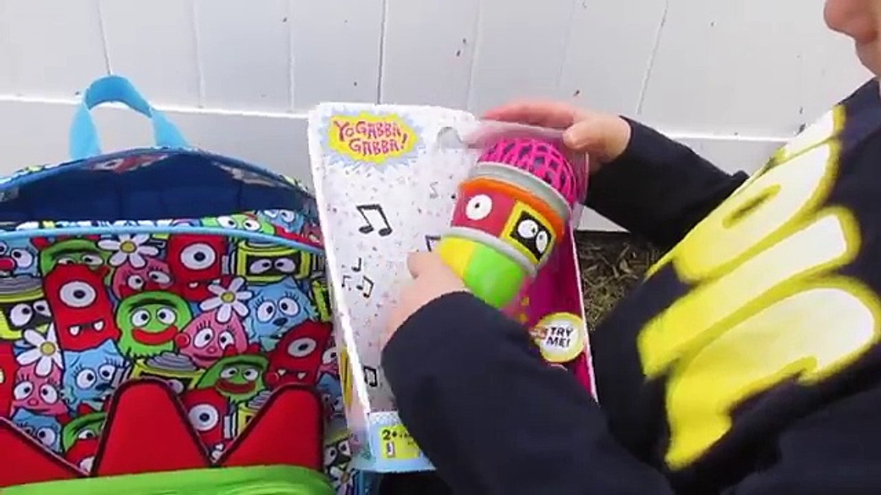BIGGEST Yo Gabba Gabba SURPRISE BAG + Brobee Muno, Plex, Yo Gabba Gabba Surprise by EpicToyChannel