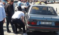 Taksim Meydanı'ndaki kaza trafiği felç etti