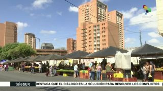 teleSUR Noticias: Macron cumple año como pdte. entre paros y protestas