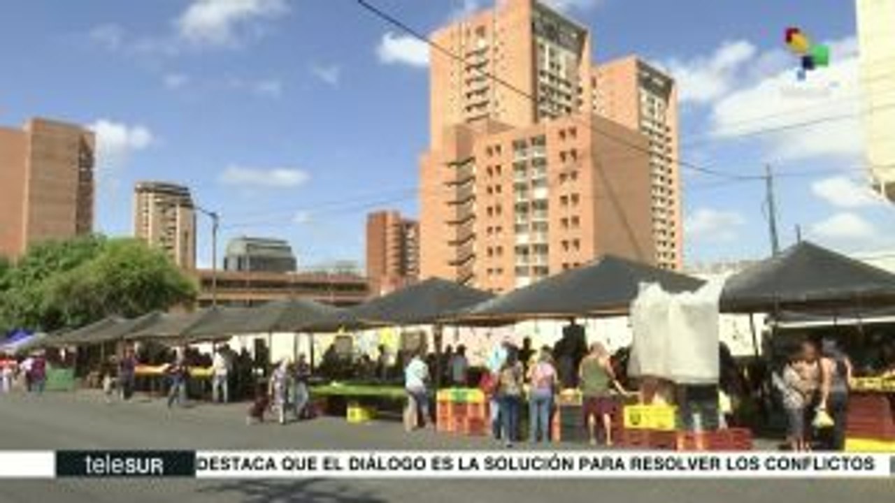 teleSUR Noticias: Macron cumple año como pdte. entre paros y protestas