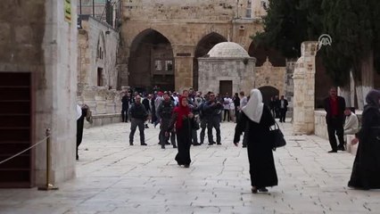 Fanatik Yahudilerden Mescid-i Aksa'ya Baskın