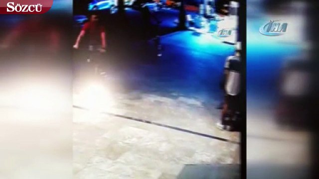 İngiliz genç, tartıştığı arkadaşını tek yumrukla hastanelik etti