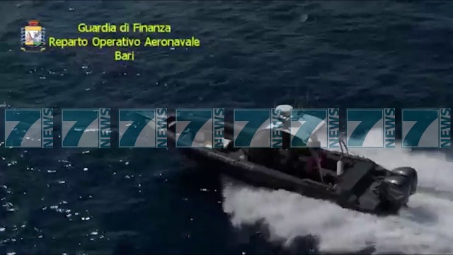 KAPET GOMONIA ME 1 TON HASHASH NE ITALI - News, Lajme - Kanali 8