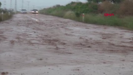 Kilis'te Evi Su Bastı, 5 Kişi Mahsur Kaldı Hd