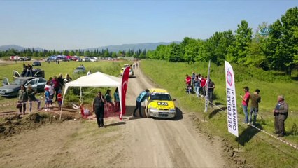 Otokros yarışları nefes kesti