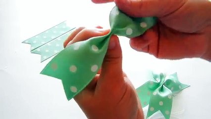 How to Make an Easy Spiked Ribbon Hair Bow - TheRibbonRetreat.com