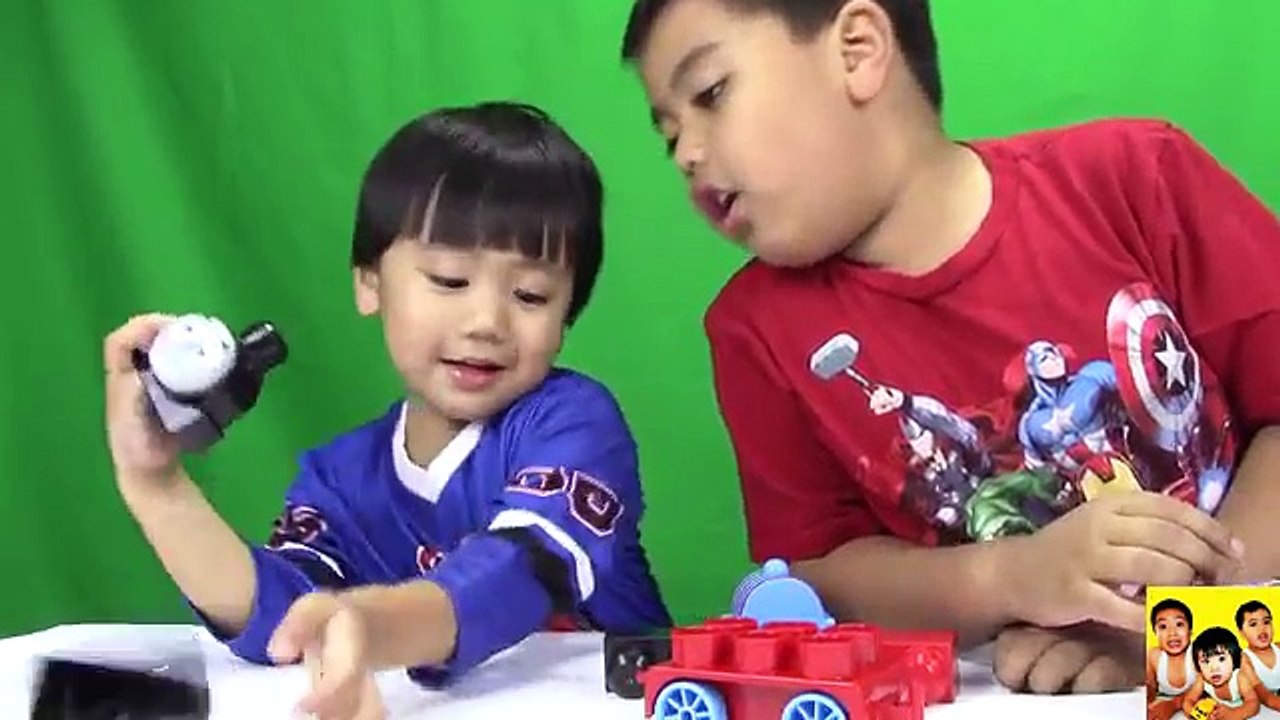 THOMAS AND FRIENDS MEGA BLOKS Thomas the Tank Engine Percy James TOY TRAINS FOR BABIES TODDLERS