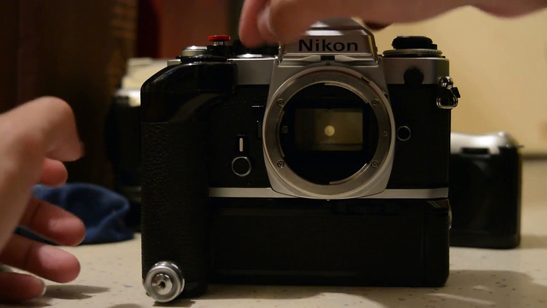 Nikon FE Shutter Sound With MD-12 MR-3 - video Dailymotion