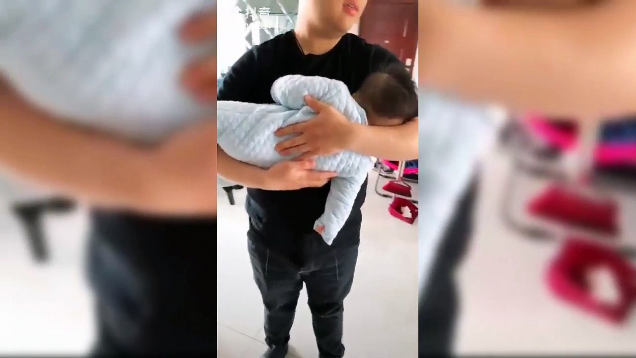 Khi bạn éo chưa buồn ngủ mà ông bô lại cứ bắt phải đi ngủ sớm :)))))
