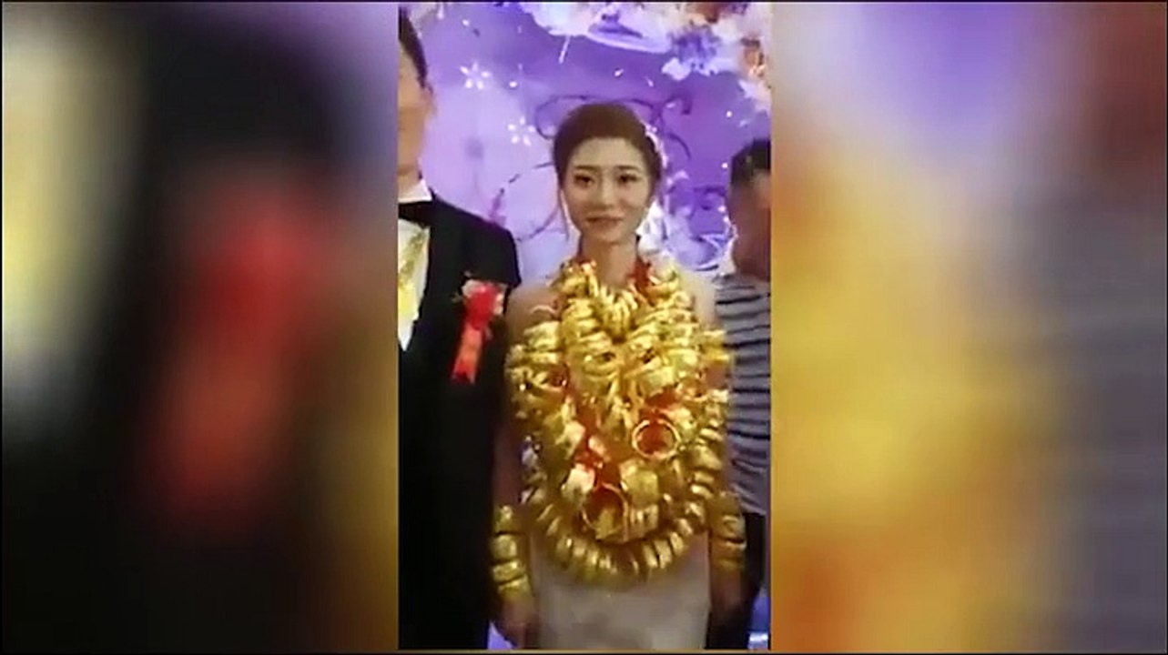 Hồi môn vòng vàng trĩu cổ, cô dâu khiến toàn thể chị em cõi mạng phải ghen tỵ