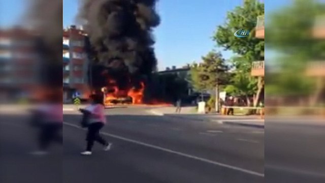 Seyir halindeki araç araç alev alev böyle yandı