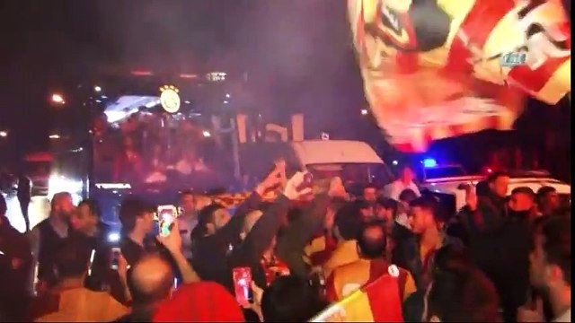 Galatasaray, Şampiyon Gibi Karşılandı
