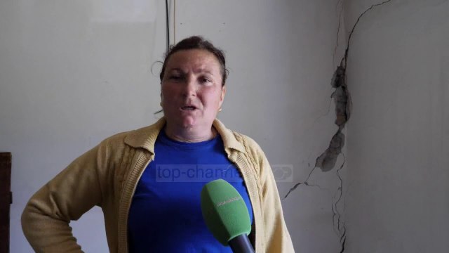 “Zhduket” rruga, rrëshqitja e tokës rrezikon edhe shtëpitë - Top Channel Albania - News - Lajme