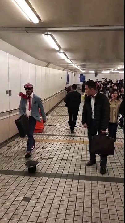 The passerby was stunned